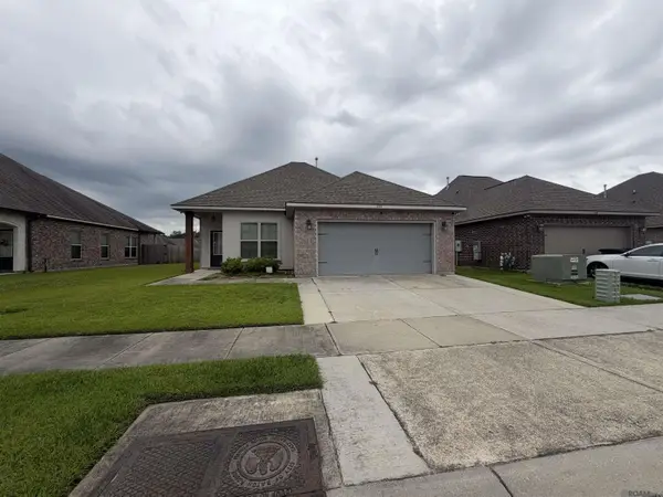 1122 Gentle Wind Dr, Baton Rouge, LA 70820