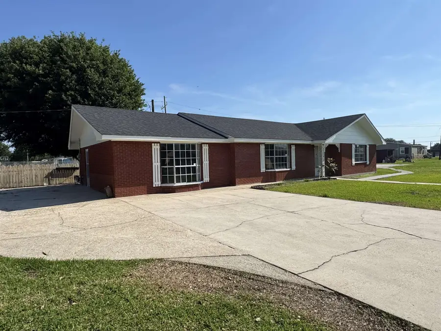 126 East 100th Street, Cut Off, LA 70345 - #2