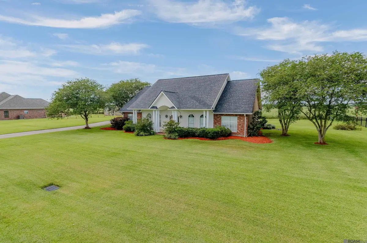 212 Chateau Dr, Lockport, LA 70374 - #1