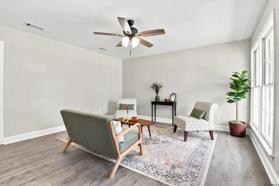 41253 Rhea St, Gonzales, LA 70737 - #2