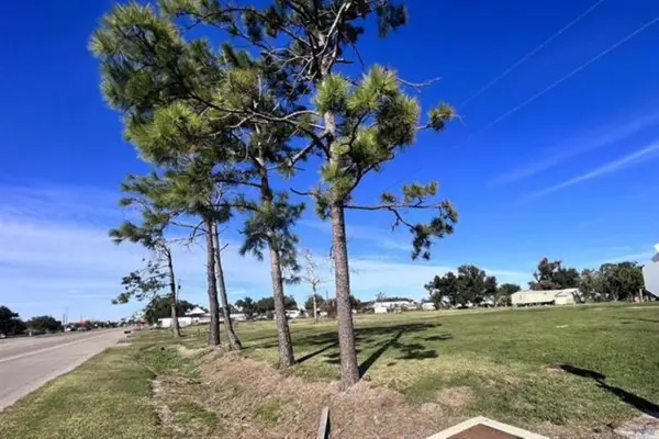 2126 South Alex Plaisance Boulevard, Golden Meadow, LA 70357
