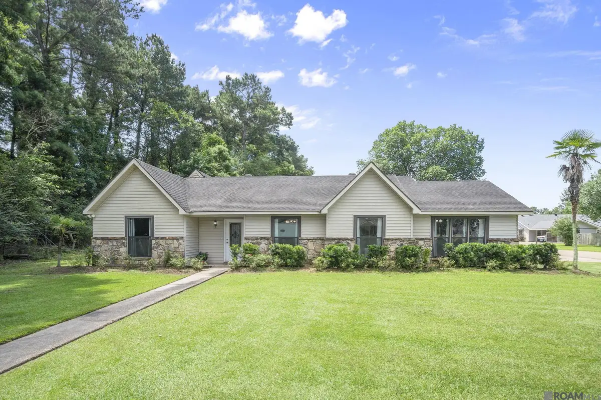 120 Lakewood Ave, Denham Springs, LA 70726 - #1