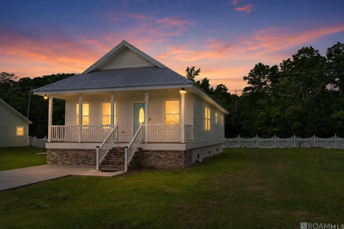 26309 Riverscape Dr, Springfield, LA 70462 - #1