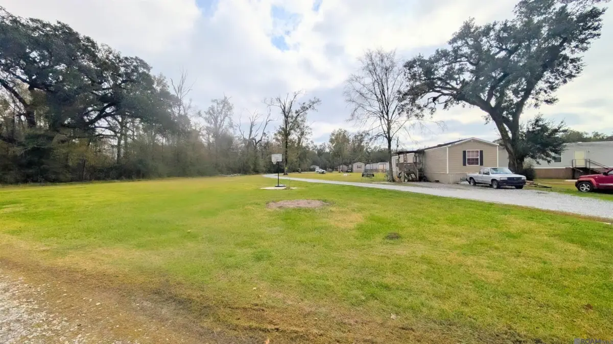 42575 La Hwy 42, Prairieville, LA 70769 - #1