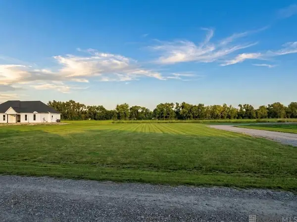11704 Bayou Tommy Ln, Port Allen, LA 70767