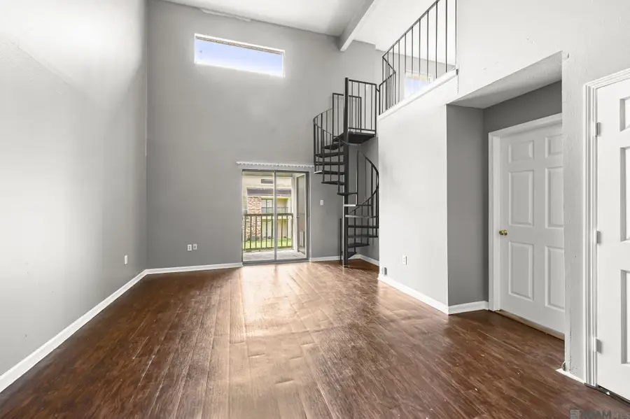 1724 S Brightside View Dr, Baton Rouge, LA 70820 - #2