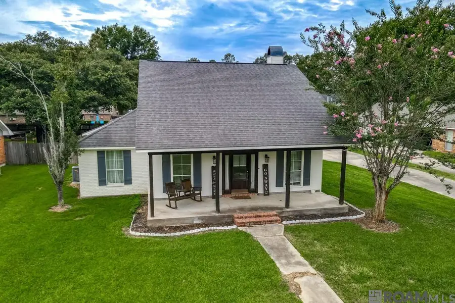 5723 Sophie Anne Dr, Zachary, LA 70791 - #2