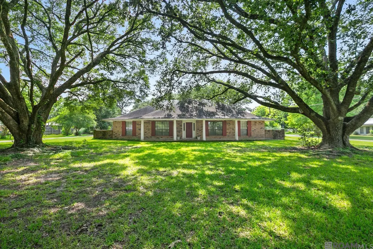 7958 Antioch Rd, Old Jefferson, LA 70817 - #1
