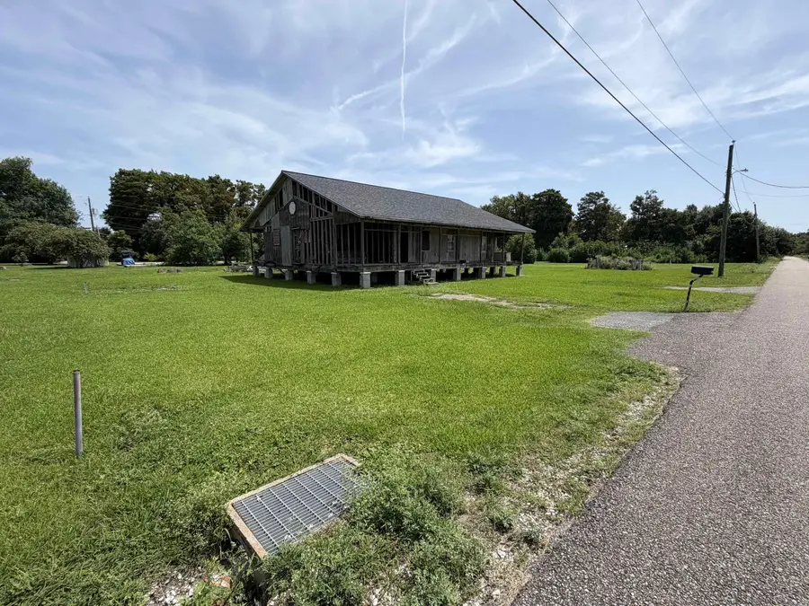 245 E 54th St, Cut Off, LA 70345 - #3