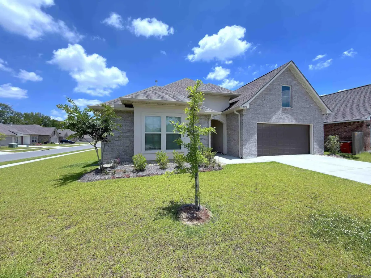 38390 Parliament Dr, Prairieville, LA 70769 - #1