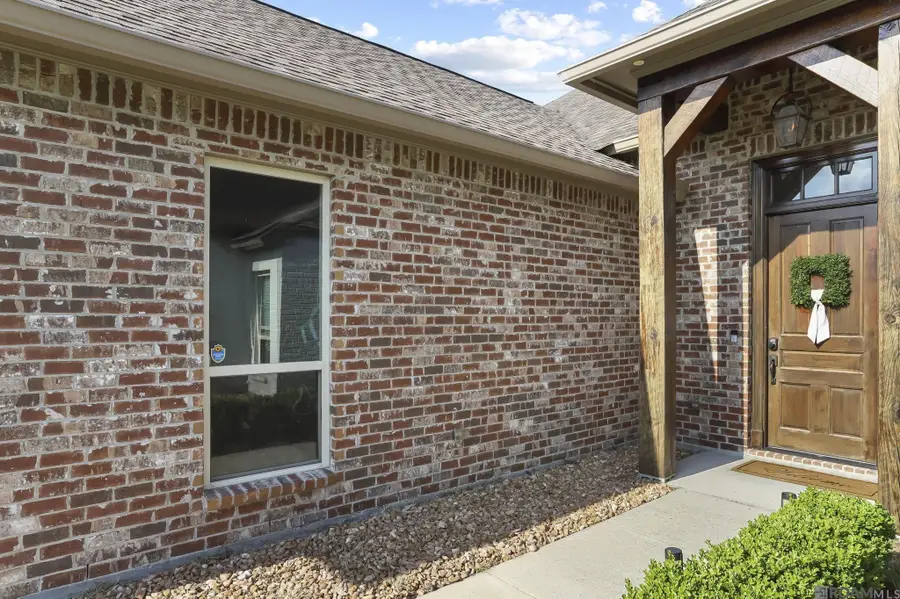 16304 Fort Jackson St, Prairieville, LA 70769 - #2