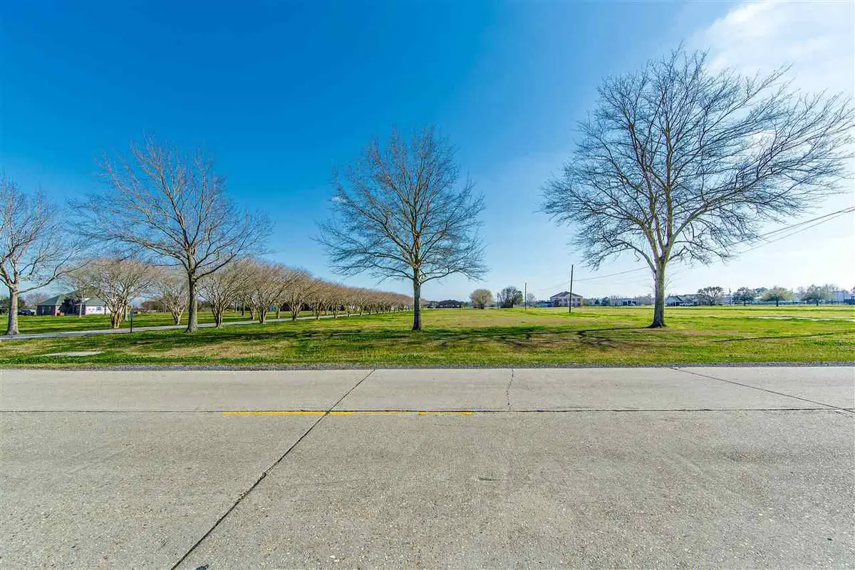 1651 Savanne Road, Houma, LA 70360 - #1
