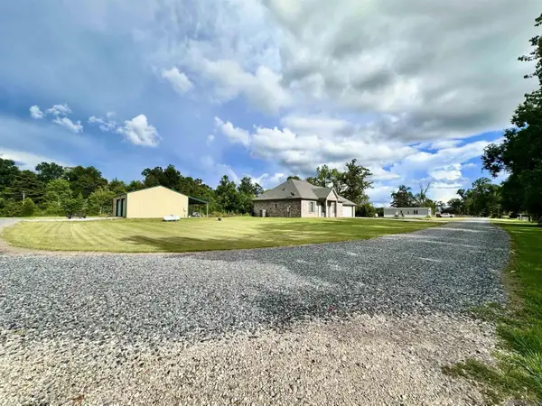 17052/17030 Nathans Lane, Prairieville, LA 70769