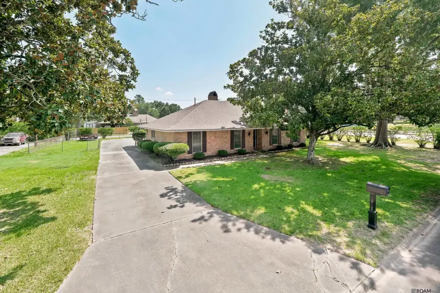 8887 Laurynwood Dr, Baton Rouge, LA 70808 - #2