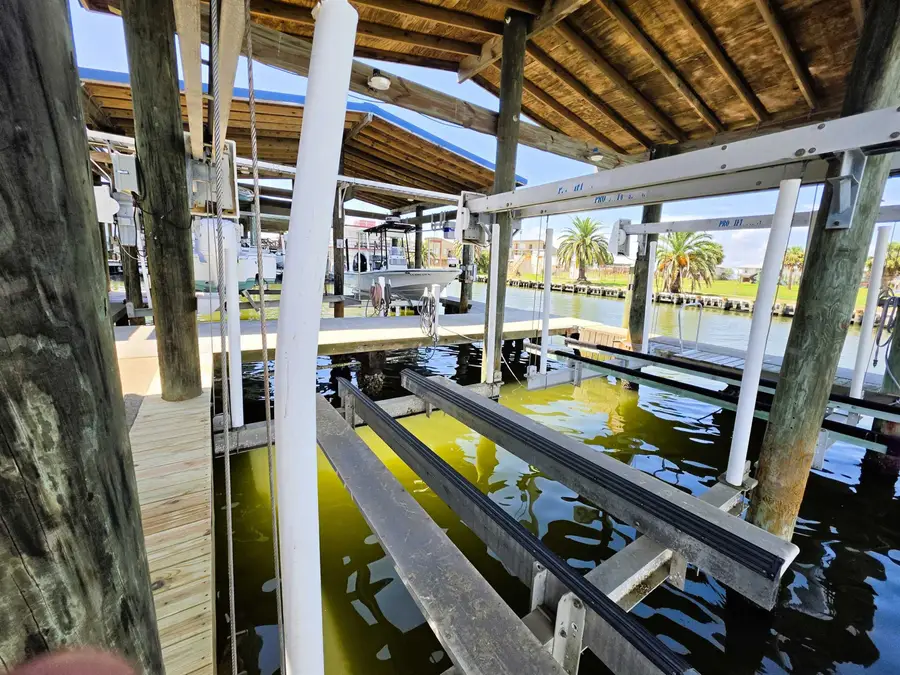 411 Admiral Craik Dr, Grand Isle, LA 70358 - #3