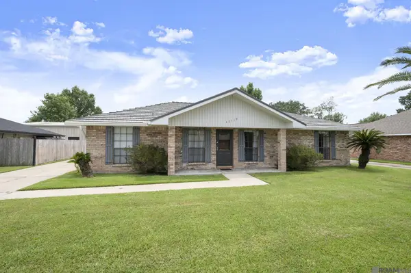 40119 La Rochelle Rd, Prairieville, LA 70769