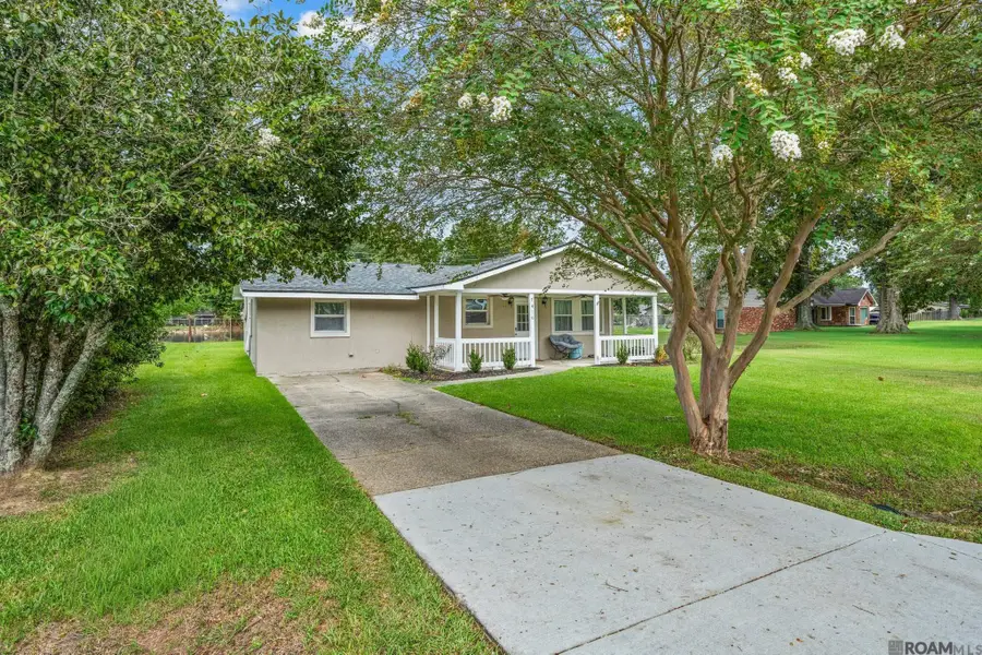 7470 Linda Lee Dr, Denham Springs, LA 70706 - #2