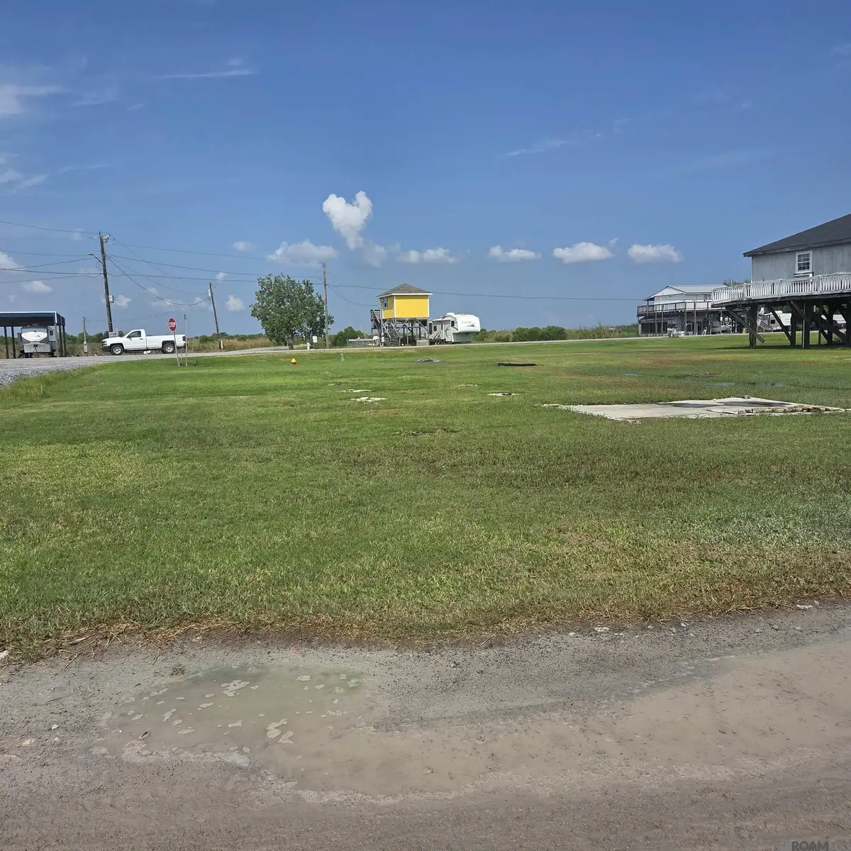 7240 Shoreline Dr, Chauvin, LA 70344 - #1