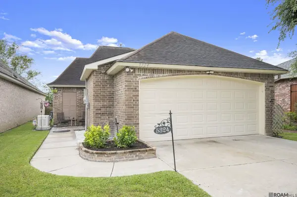 5324 Courtyard Dr, Gonzales, LA 70737