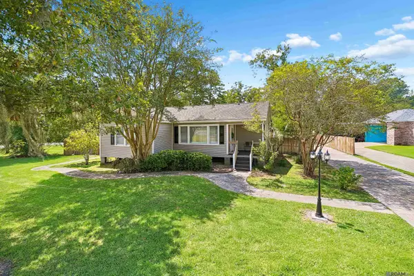 12515 Sullivan Rd, Central, LA 70818