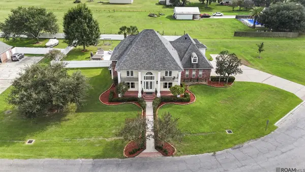7129 Pelican Crossing Dr, Gonzales, LA 70737