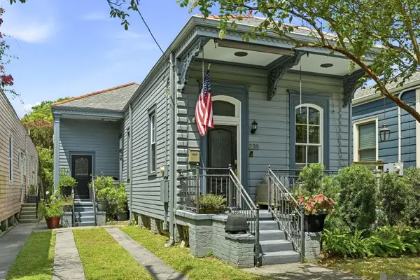 235 Belleville, New Orleans, LA 70114