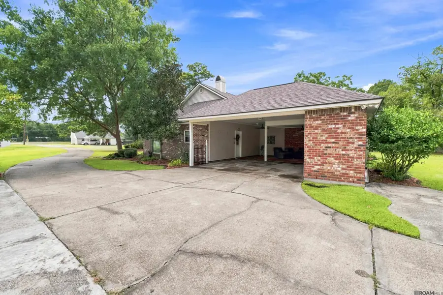 30886 Walker North Rd, Walker, LA 70785 - #3