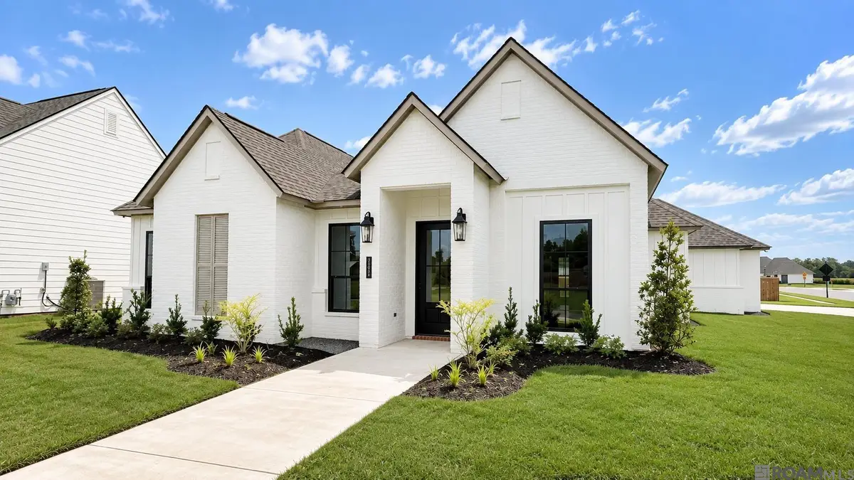 7025 Ardennes Dr, Baton Rouge, LA 70820 - #1