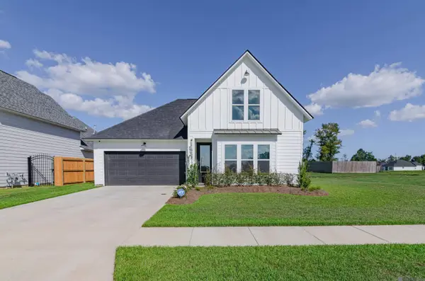 14436 Belle Maison Dr, Gonzales, LA 70737