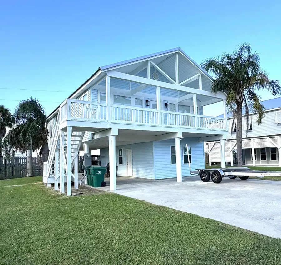 115 Constantin Dr, Golden Meadow, LA 70357 - #2