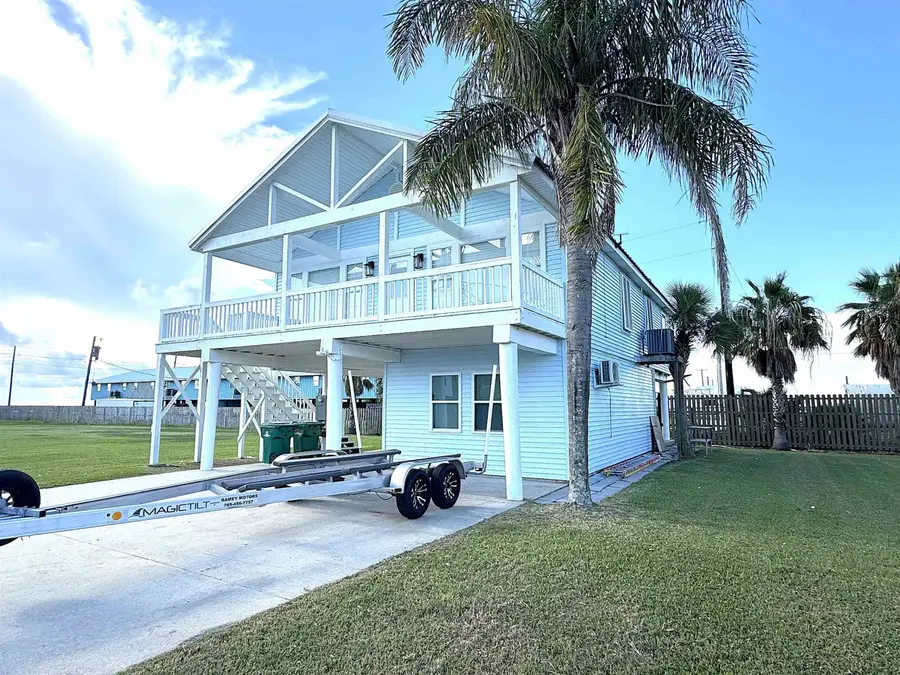 115 Constantin Dr, Golden Meadow, LA 70357 - #3