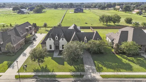 6447 Coushatta Dr, Gonzales, LA 70737
