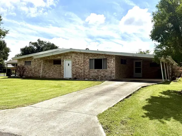 151 Ridgewood Blvd., Golden Meadow, LA 70357