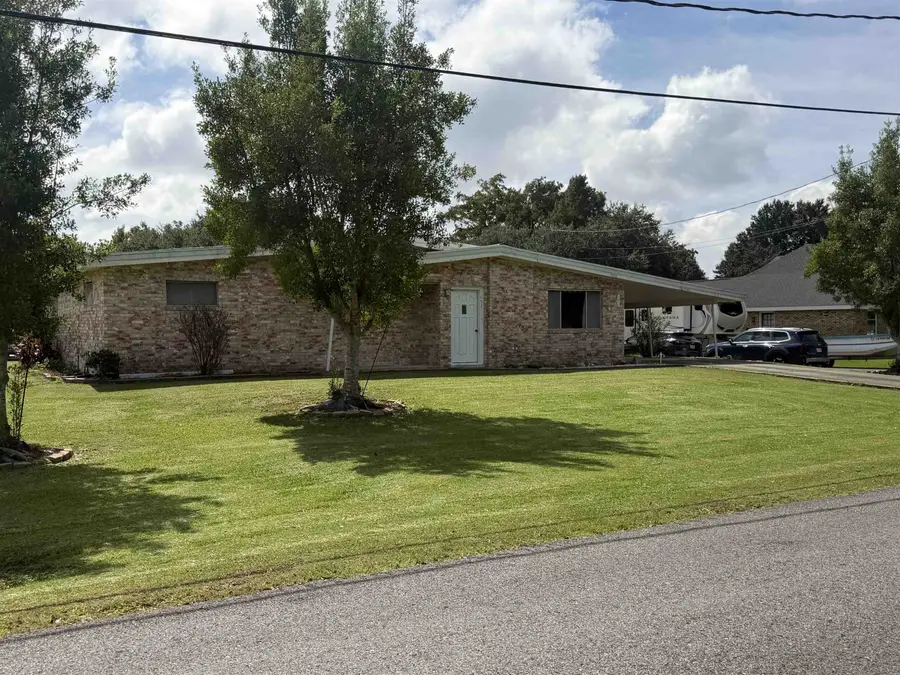 151 Ridgewood Blvd., Golden Meadow, LA 70357 - #2