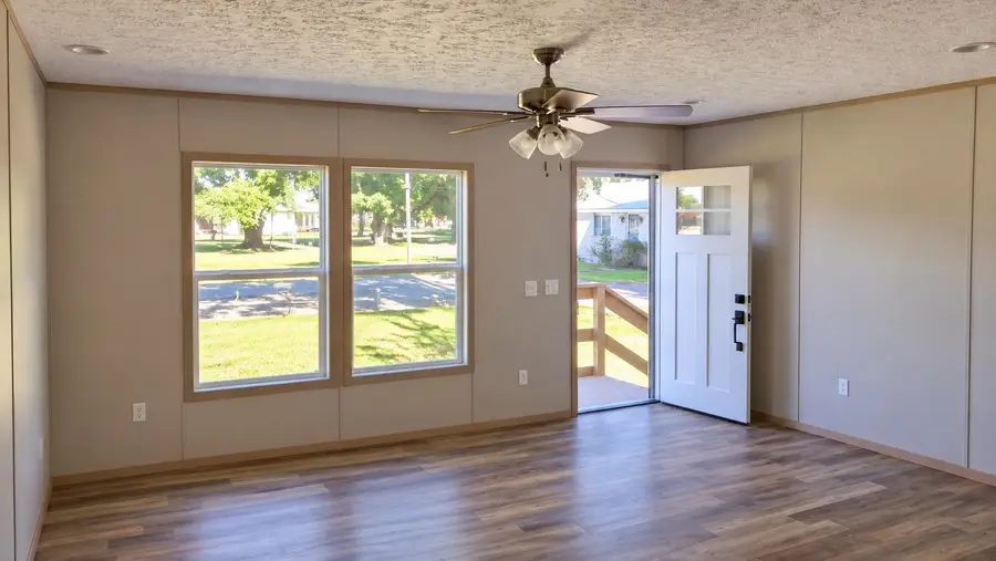 132 West 205th Street, Galliano, LA 70354 - #3
