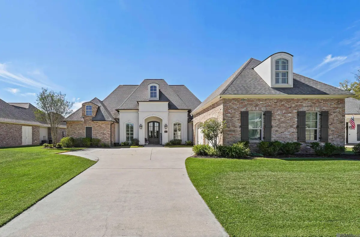 7097 Fleur De Lis, Zachary, LA 70791 - #1