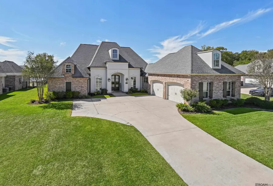 7097 Fleur De Lis, Zachary, LA 70791 - #2