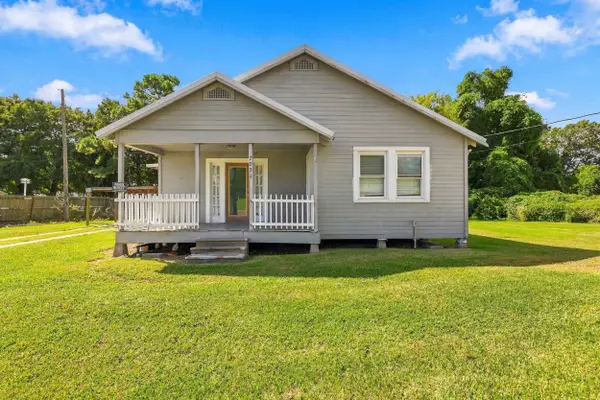 7054 Park Ave, Houma, LA 70364