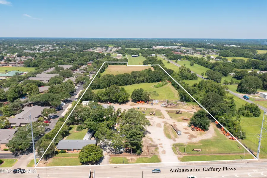 2644 Ambassador Caffery Parkway, Lafayette, LA 70506 - #2
