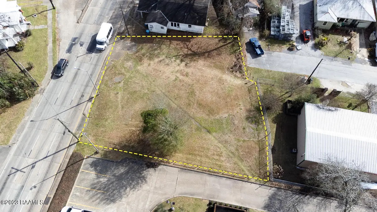 120 SE Evangeline Thruway, Lafayette, LA 70501 - #1