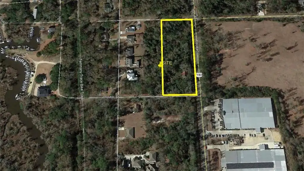 910 Florida Street, Mandeville, LA 70448 - Image #1