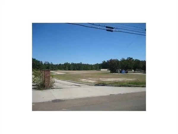Pelican Park Drive, Ponchatoula, LA 70454