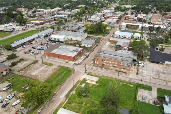 401 S Cypress Street, Hammond, LA 70401