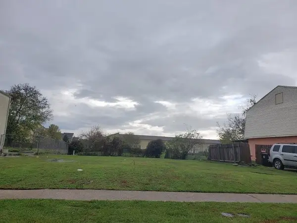 6970 Bunker Hill Road, New Orleans, LA 70127