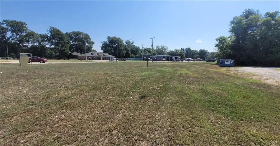 519 E Tunica Drive, Marksville, LA 71351 - Image #2