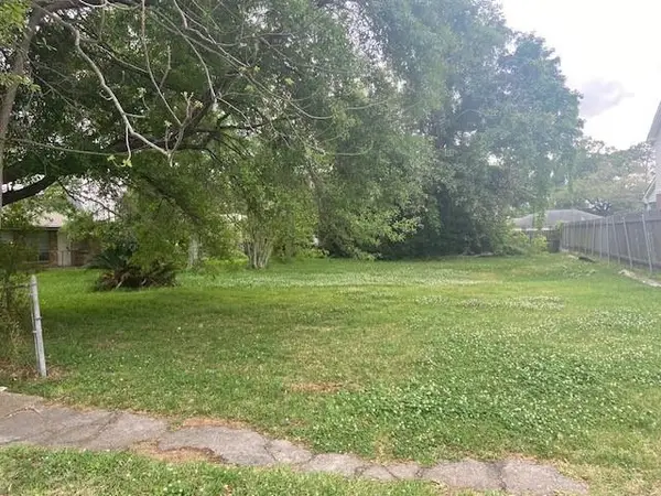 Lots 22,31,30 Oak Avenue, Harahan, LA 70123