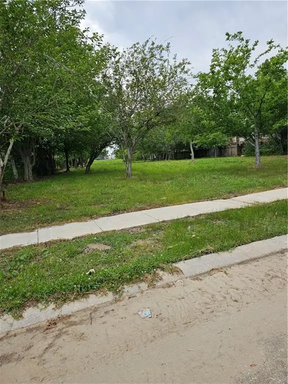 6850 E Coronet Court, New Orleans, LA 70126 - Image #2