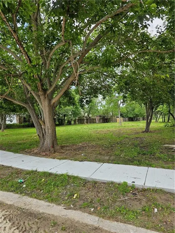 6850 E Coronet Court, New Orleans, LA 70126 - Image #3