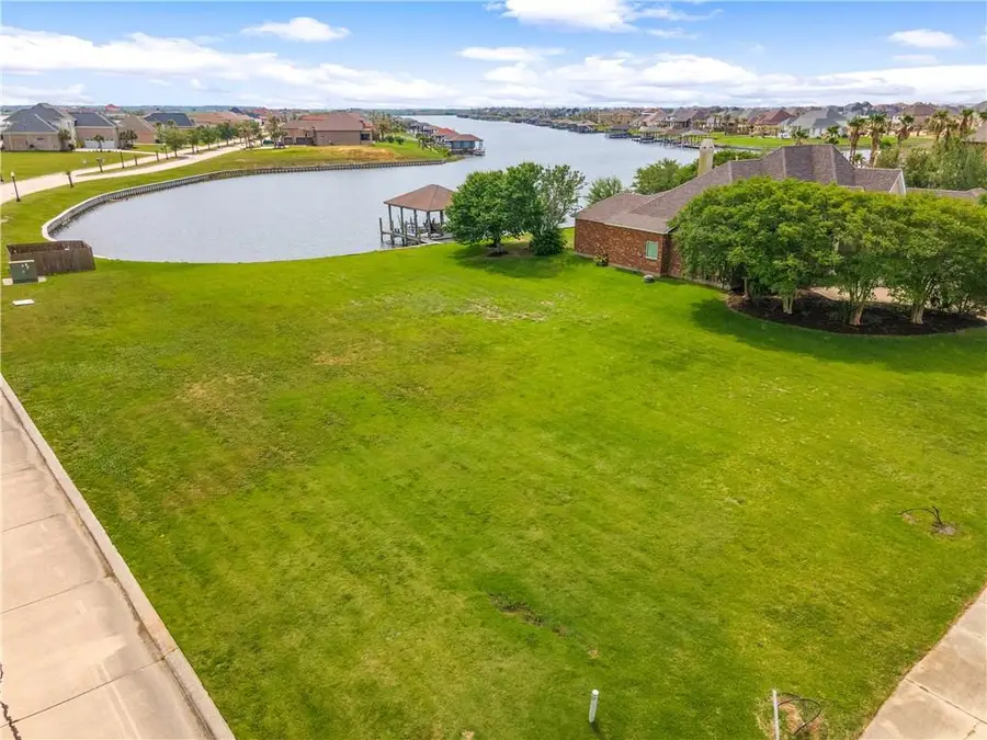 2060 Lakeshore Boulevard, Slidell, LA 70461 - #3