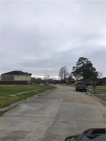 8325 Fairfax Drive, Chalmette, LA 70043 - Image #2